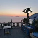 Panorama *